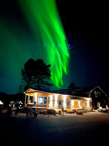 Apukka Resort - Glass Igloos Hotel - Husky & Reindeer Farm and Tours — kuva