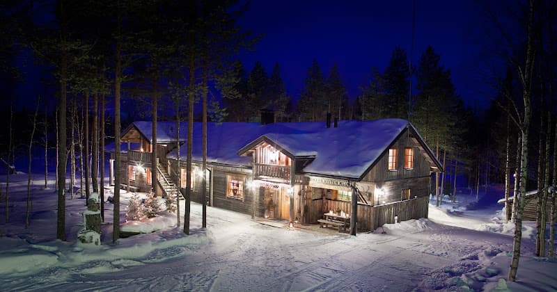 Wilderness Lodge Isokenkäisten Klubi — kuva